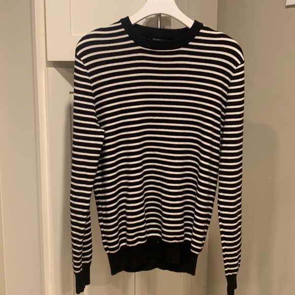 Forever 21 Striped Sweater - Picture 1 of 3